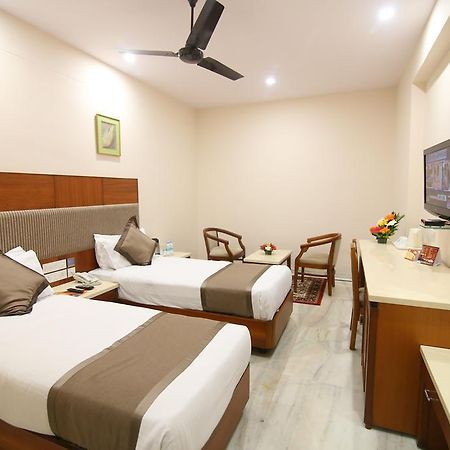 Daspalla Executive Court Visakhapatnam Exterior foto